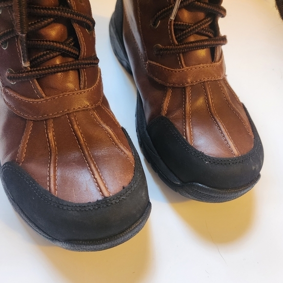 Ugg Butte boots size 5 in VGUC - Picture 2 of 10